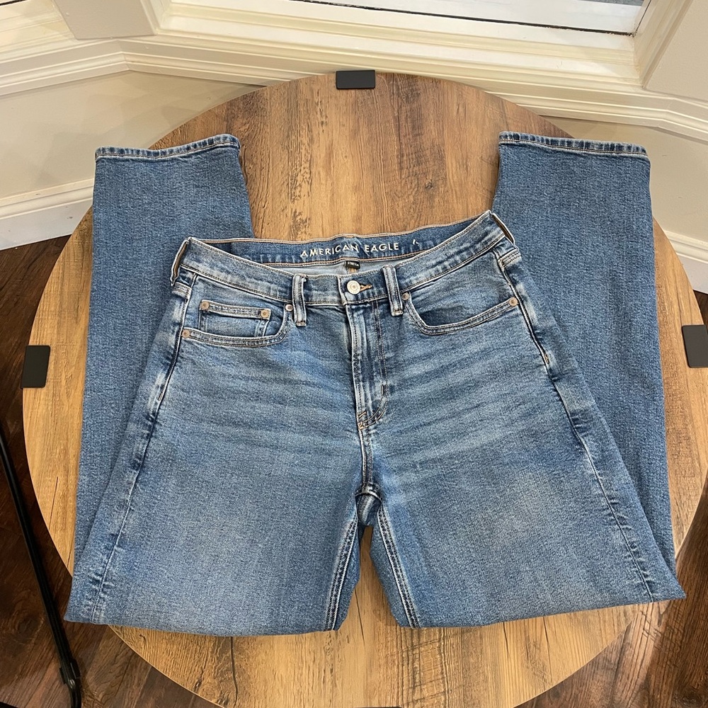 American Eagle 90’s Straight Jean